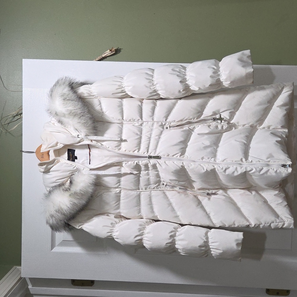 Laundry By Shelli Segal White Fur-Trimmed Genuine Down Puffer Jacket